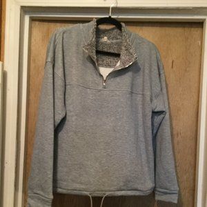 hem & thread Sweater like new condition gray in color size large